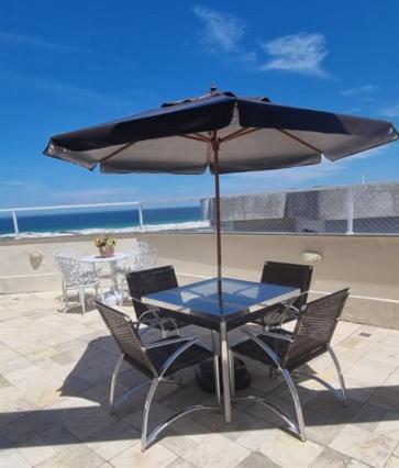 Triplex Cabo Frio Apartment Exterior photo